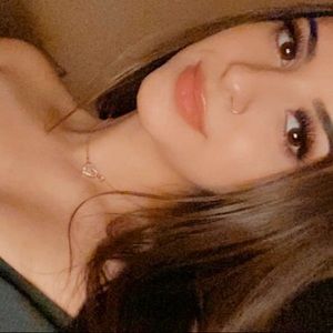 Meet your Posher, Araceli